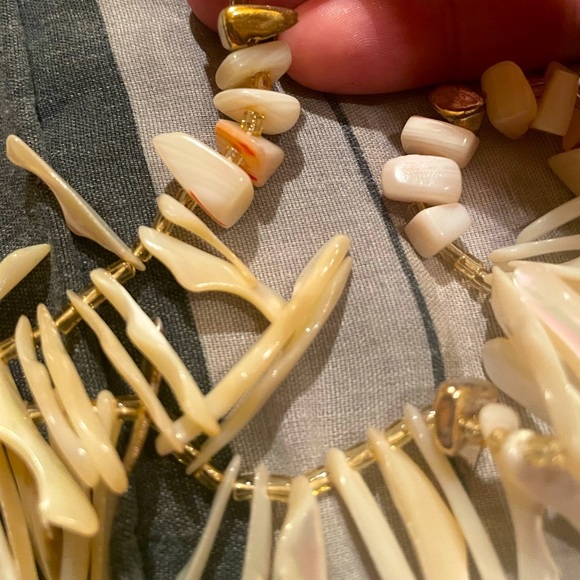 Beautiful Coral Necklace - Real Vintage! - Picture 3 of 3